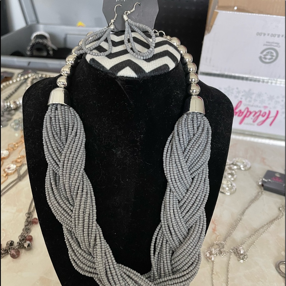Beaded necklace